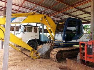 ขายรถขุด แบคโค SK120-3 มาร์คที สภาพสวย ช่วงล่างดี เอวแน่น ไฟฟ้าครบ เอกสารใบอินวอย สนใจโทร 090-8588220คุณนะ 093-3258446คุณบิว